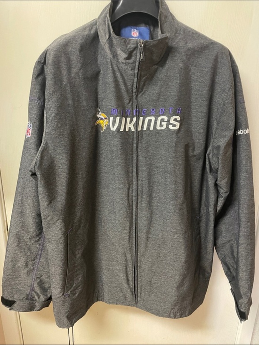 Reebok Minnesota Vikings Dark Gray Full-Zip Lightweight Jacket